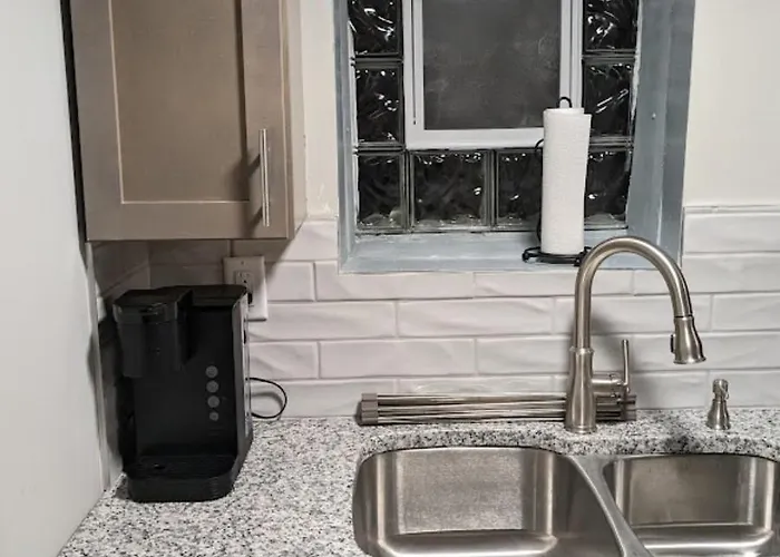 Fully Furnished Extended Work Or Insurance In Chicago